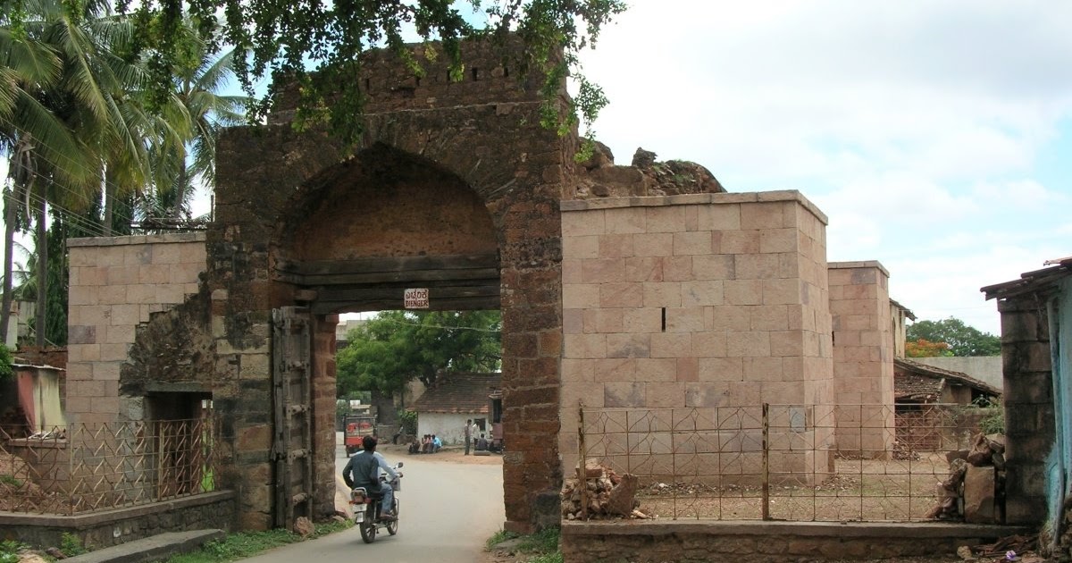 Journeys across Karnataka Dharwad Qila