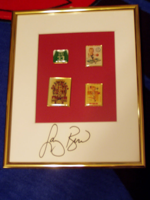 Larry Bird auto pins display