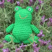 Free amigurumi crochet frog pattern