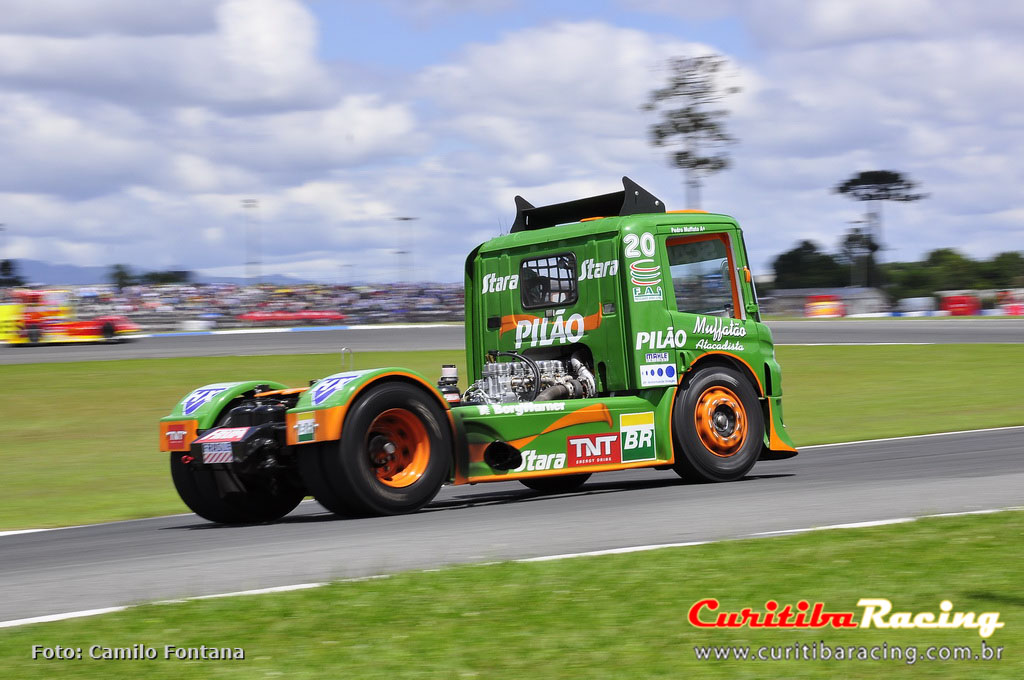 Curitiba Racing  Automóveis e automobilismo em Curitiba: Como se tornar um  piloto de corrida?