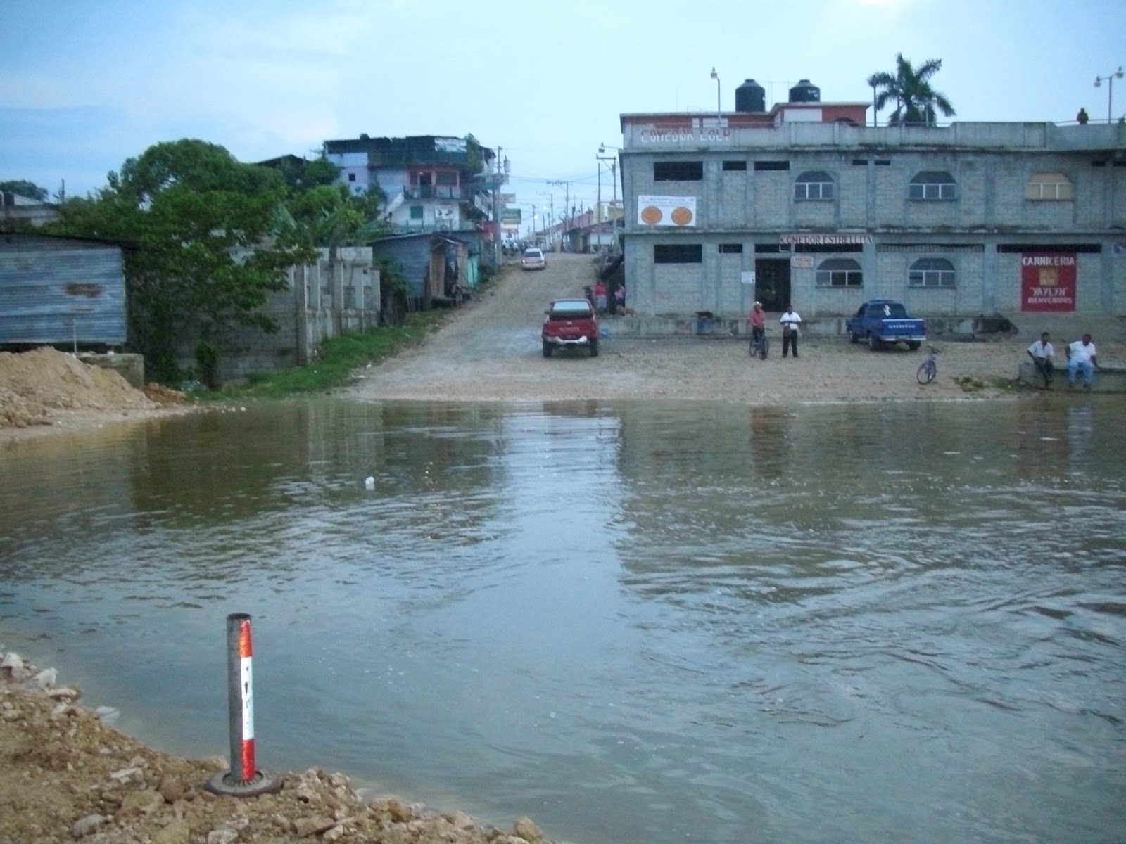 Escuelas Abiertas Sayaxché 10/01/2010 11/01/2010