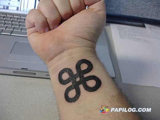 [geek-tattoo-22.jpg]