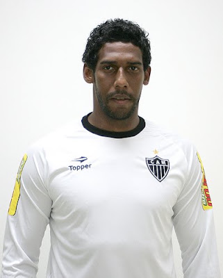 ARANHA++(BRUNO+MARTINS) - Embaixo das traves, a interroga&ccedil;&atilde;o.