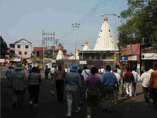 golden temple vellore pictures. golden temple vellore.