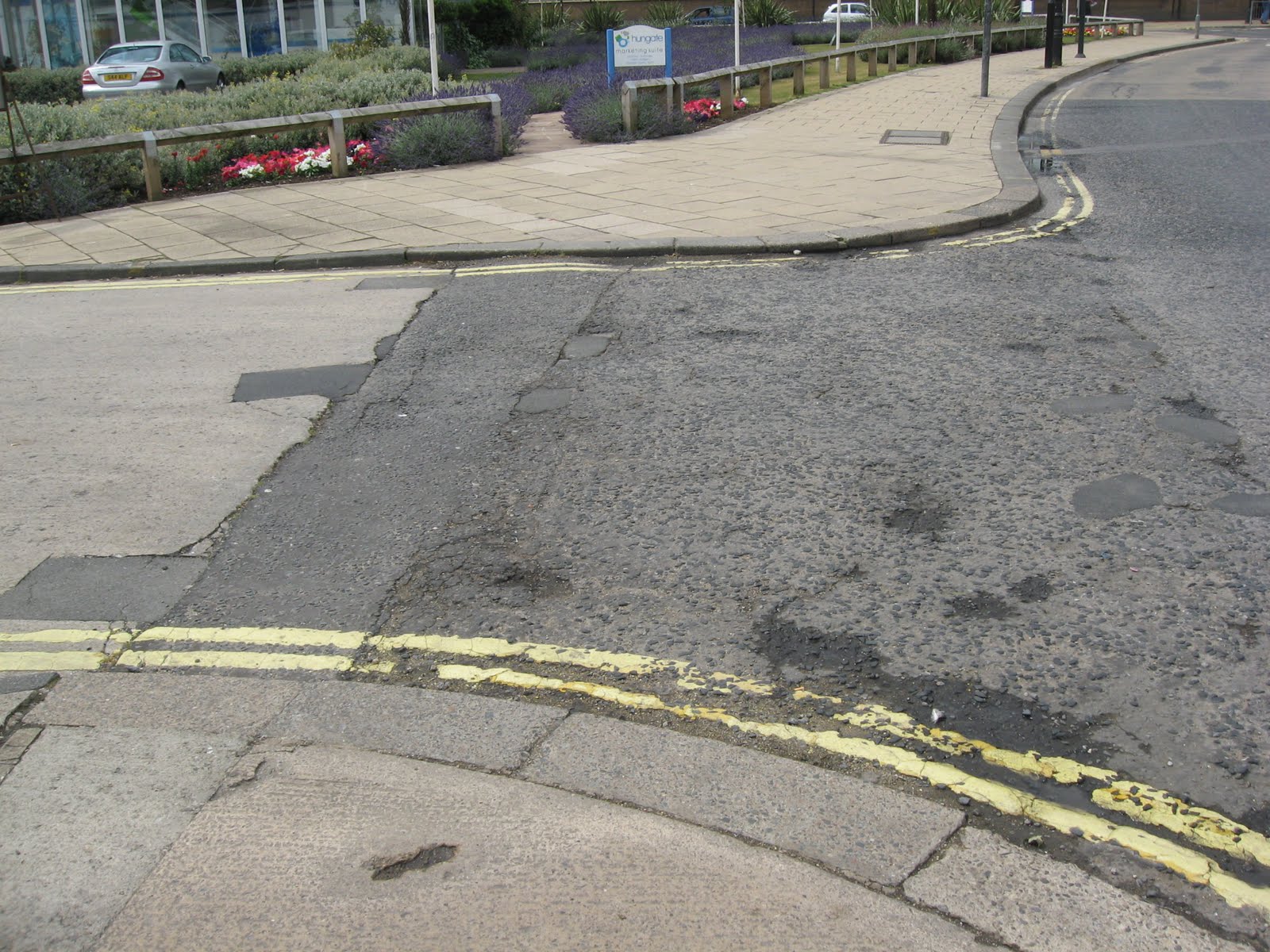 Crap Cycling & Walking in Waltham Forest York hostile to wheelchair users