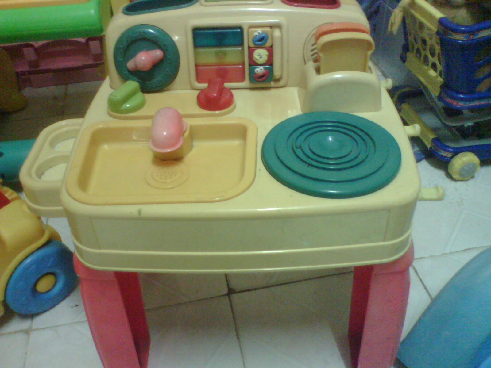 Qistina Store: Sesame Street : Elmo's Kitchen