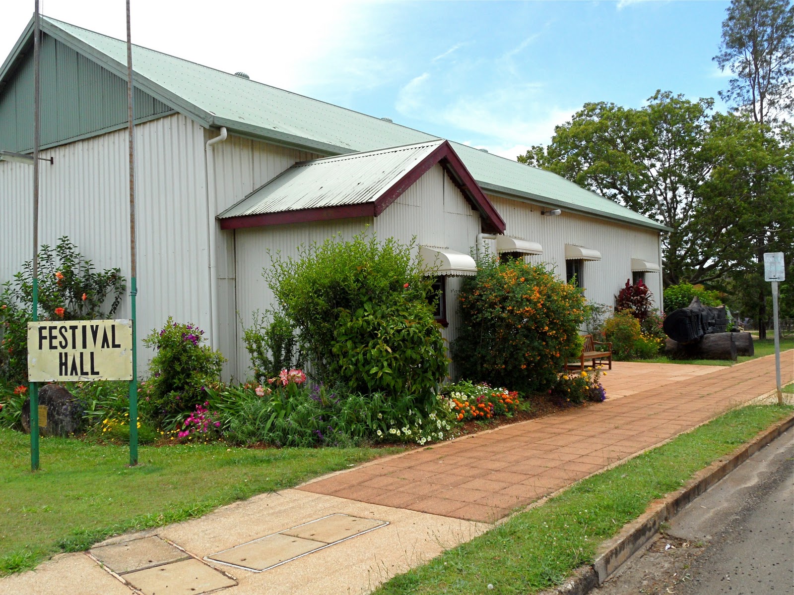 Avan Touring in Australia Ravenshoe