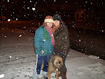 Elvira, Virginia y "Toby" en el nevado despertar.