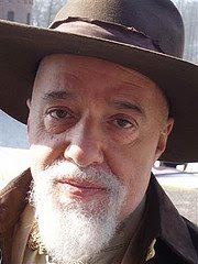 Paulo Coelho et son chapeau