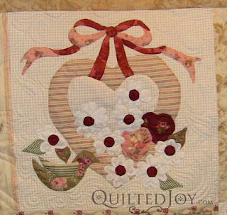 Bettye's Vintage Valentine, quilted by Angela Huffman
