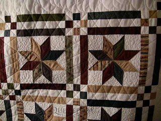 LeMoyne Stars with custom quilting by Angela Huffman - QuiltedJoy.com