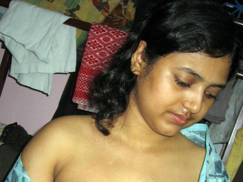 DESI2MALLU: //SEXY "DESI" AUNTY//----11