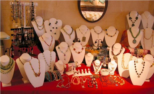 BEADED COUTURE! We specialized in Handmade Jewelry - unique beads & gemstone finds. (GEORGIA)