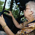 81χρονη «γκαζοφονιάς»  κυνηγούσε το νεαρό εραστή της