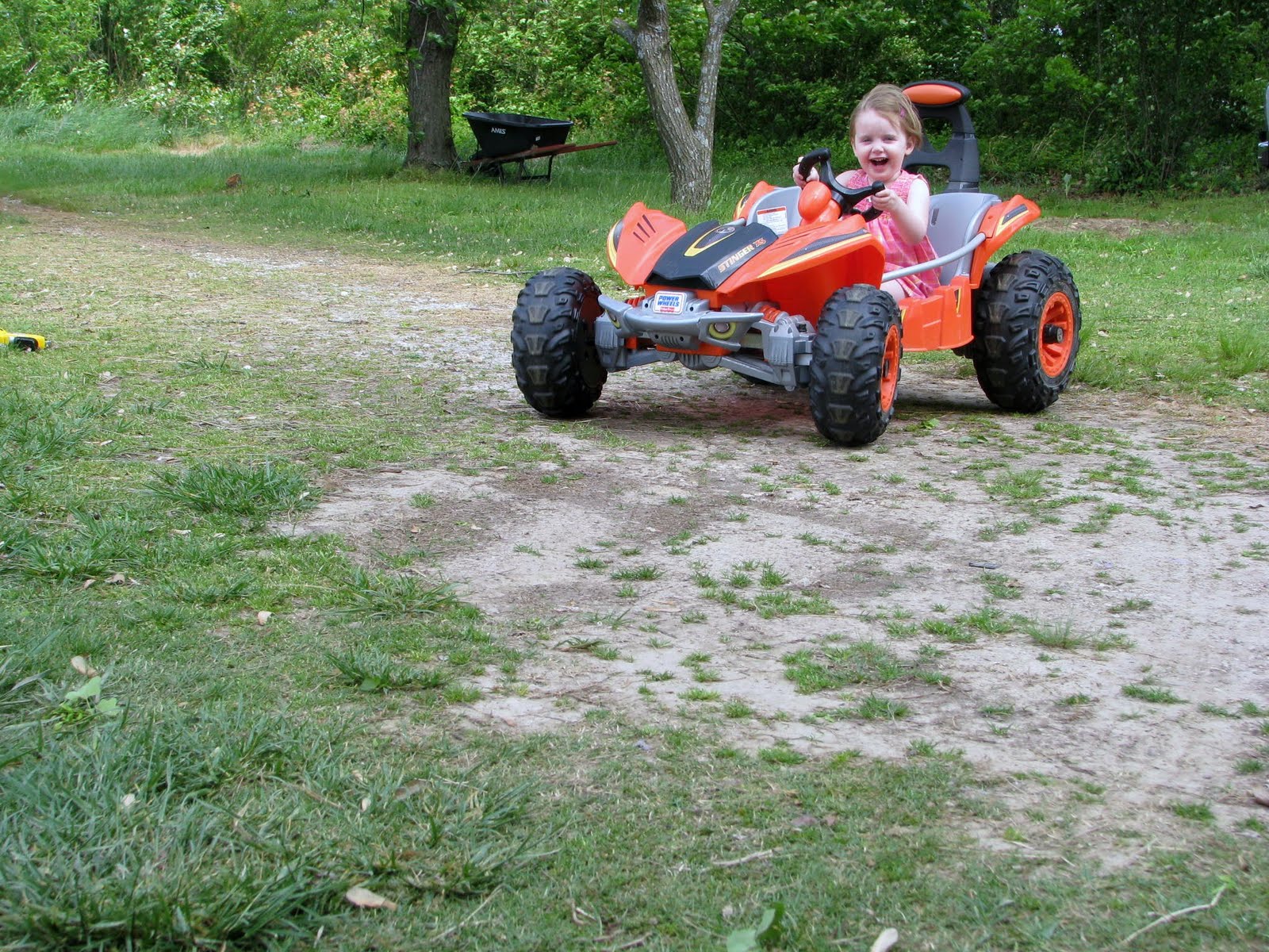 Living Creatively: Turn tights into knee or thigh highs