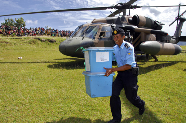 [Eleicoes-pntl-heli-2007.jpg]