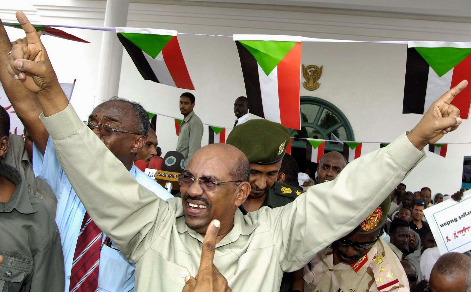 [Sud-omar_al-bashir2.jpg]
