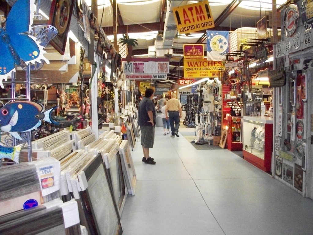 cabin talk Mt. Dora flea market