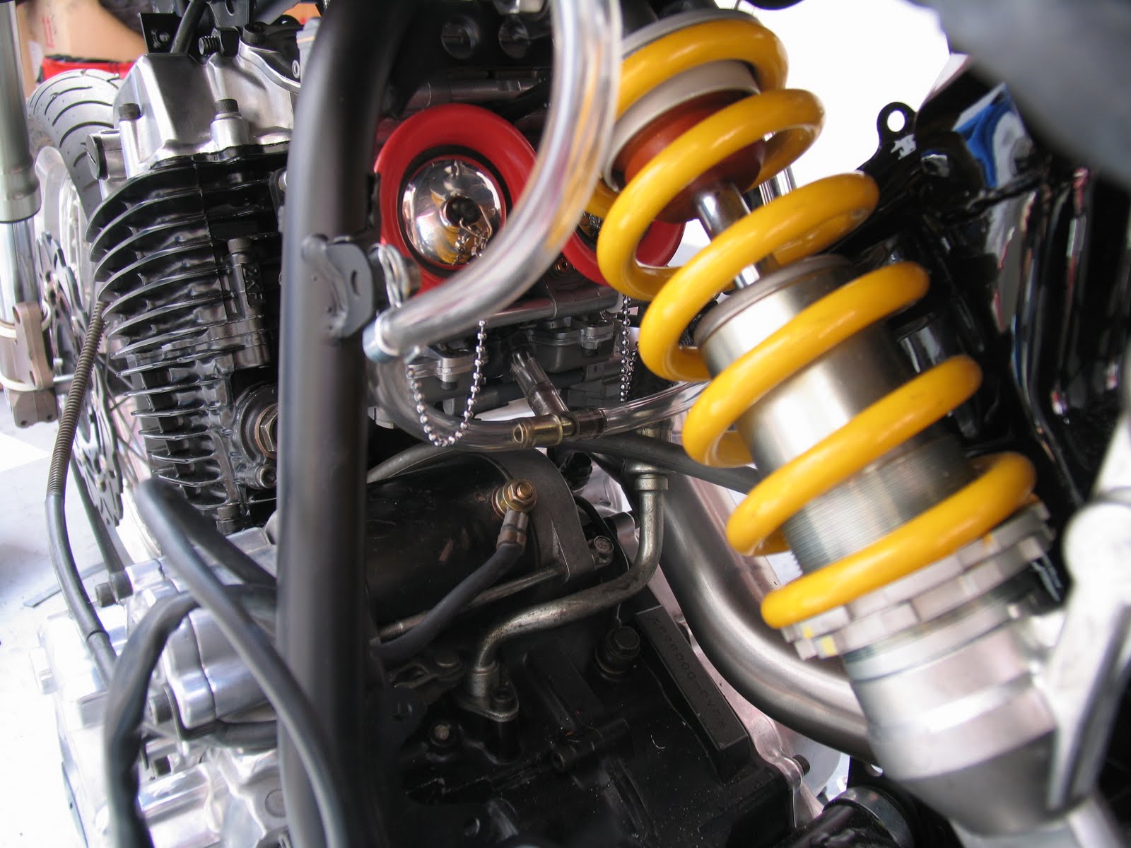 Plan B Motorcycles: Fuel line
