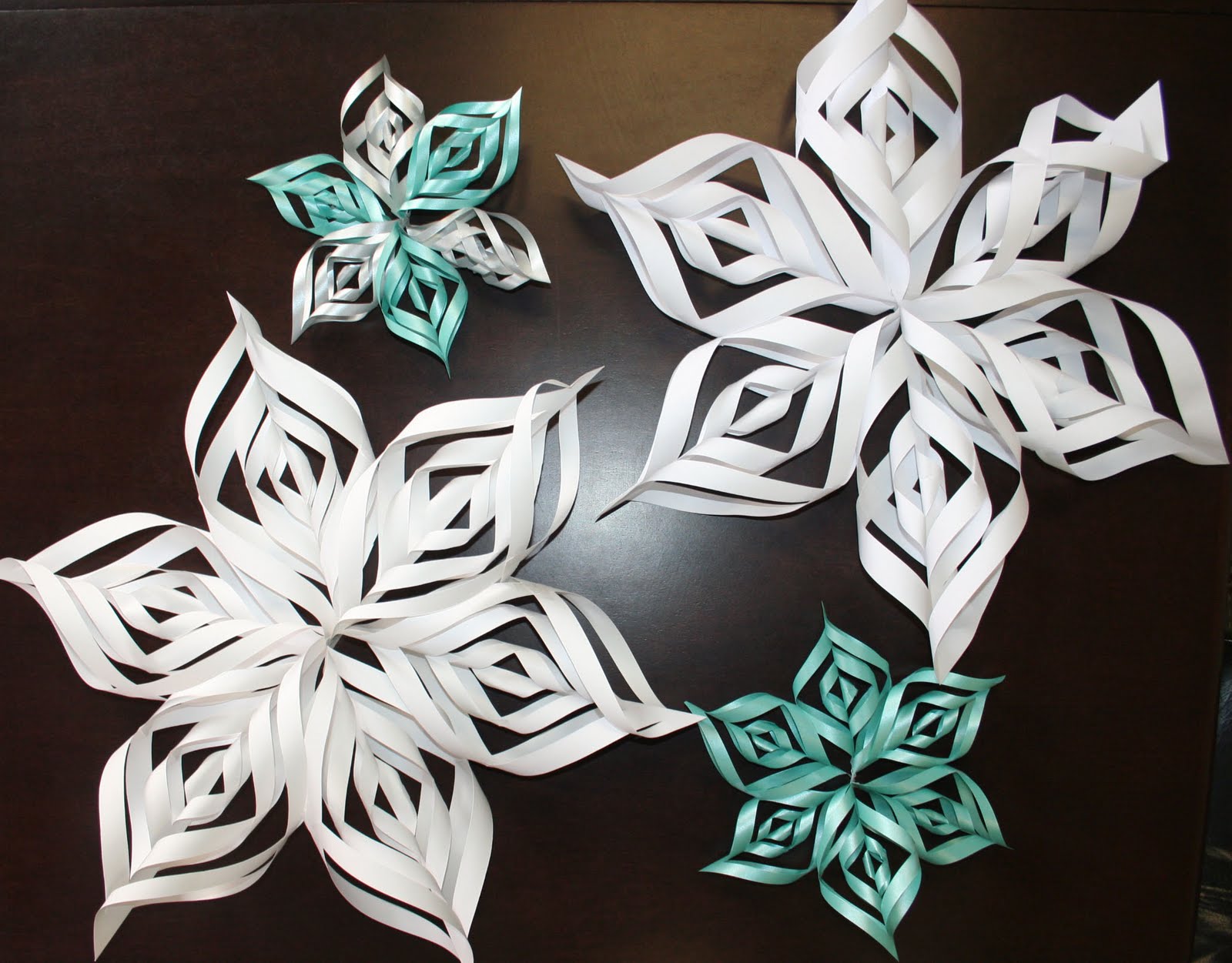 paper-zone-inspire-design-create-3d-snowflake-pattern