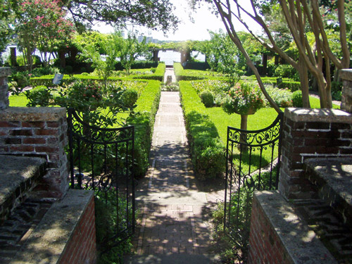 Gogardennow The Gardening Blog The Cummer Gardens Of