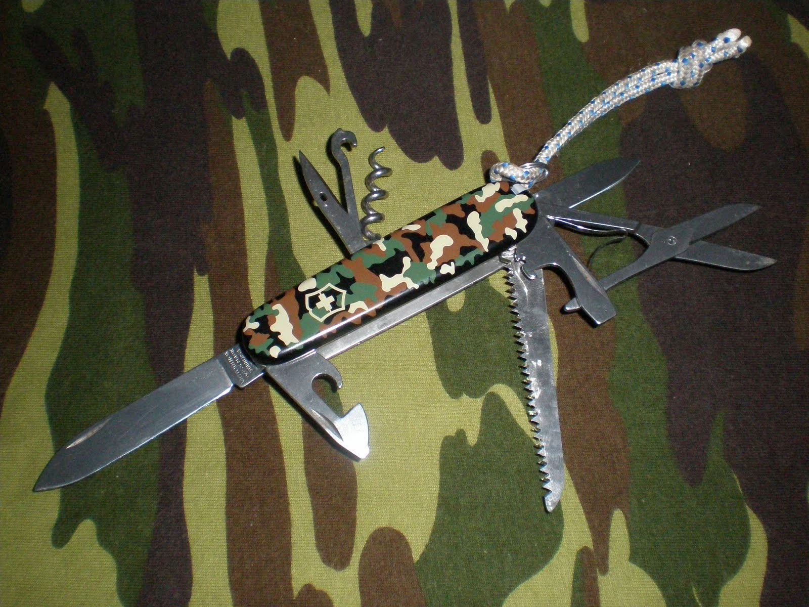 Victorinox Swiss Army Knife Huntsman