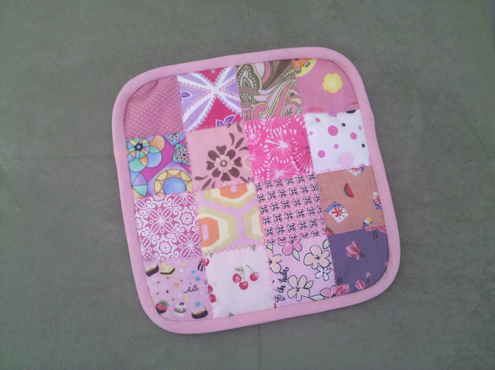 A Creative Journey... Pretty Patchwork Pot Holders (11/50)