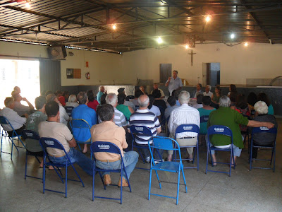 Ribeirão Bonito: Cerca de 50 pessoas acompanham reunião com o Prefeito Paulo Veiga em Guarapiranga