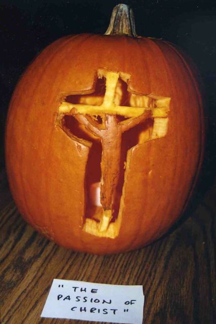 [saintolantern2.jpg]