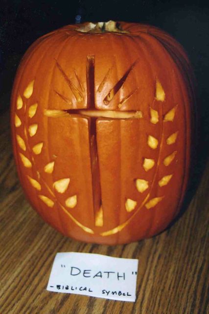 [saintolantern3.jpg]