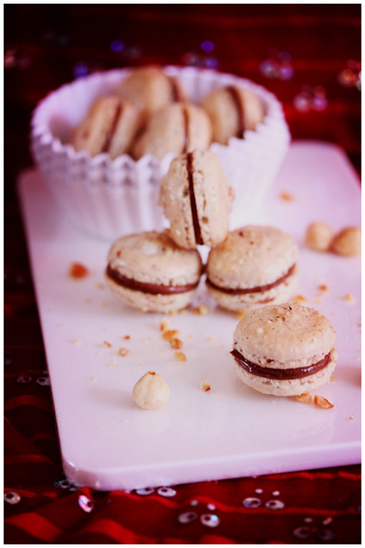 Foodagraphy. By Chelle.: Hazelnut macarons
