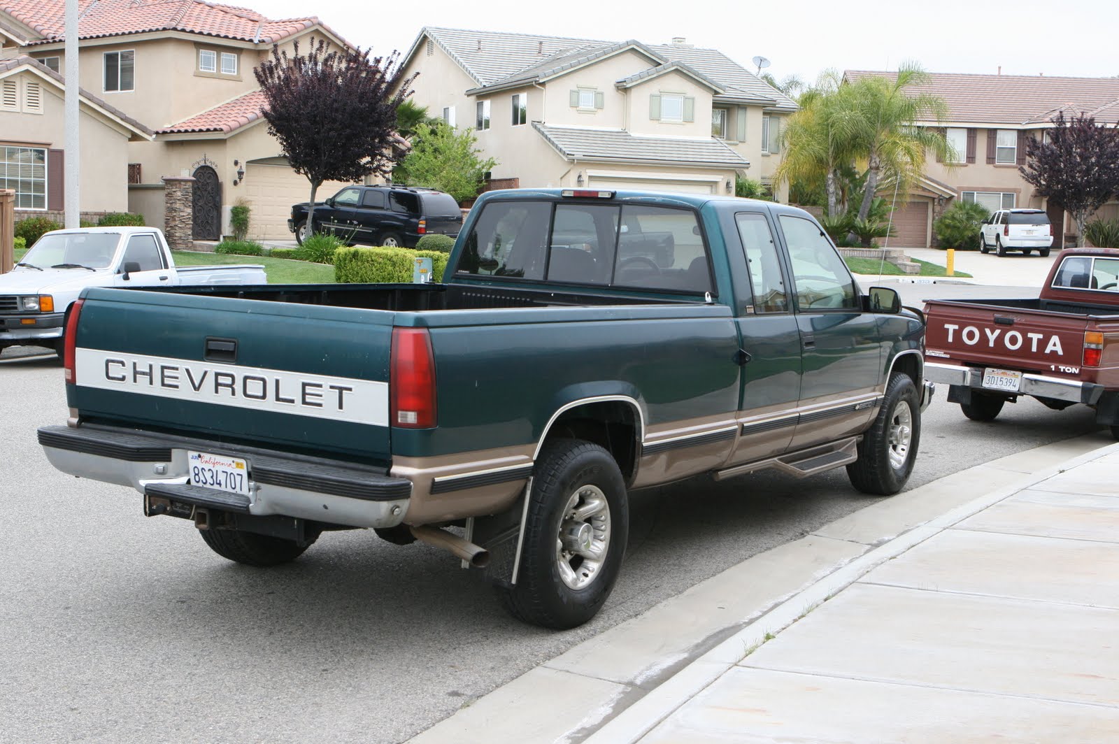 Murrieta moving sale: 1996 Chevy Silverado Pick-Up Truck 3/4 Ton, 2WD