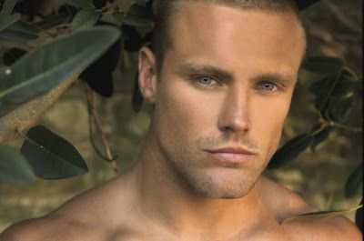 hot muscle men straight and gay: Nick Youngquest - Sexiest beefcake of