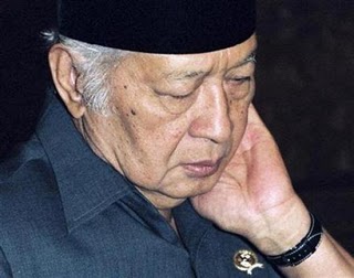 [Suharto_vivo.jpg]