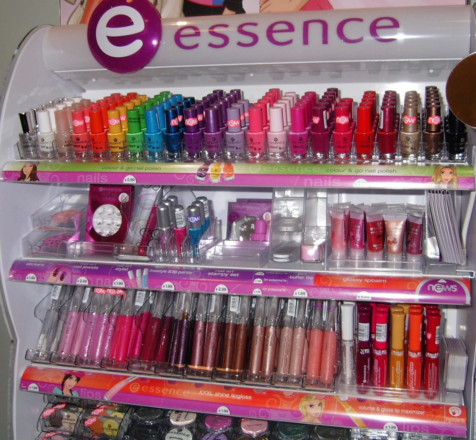 de-poederdoos-yes-or-no-essence-make-up-producten