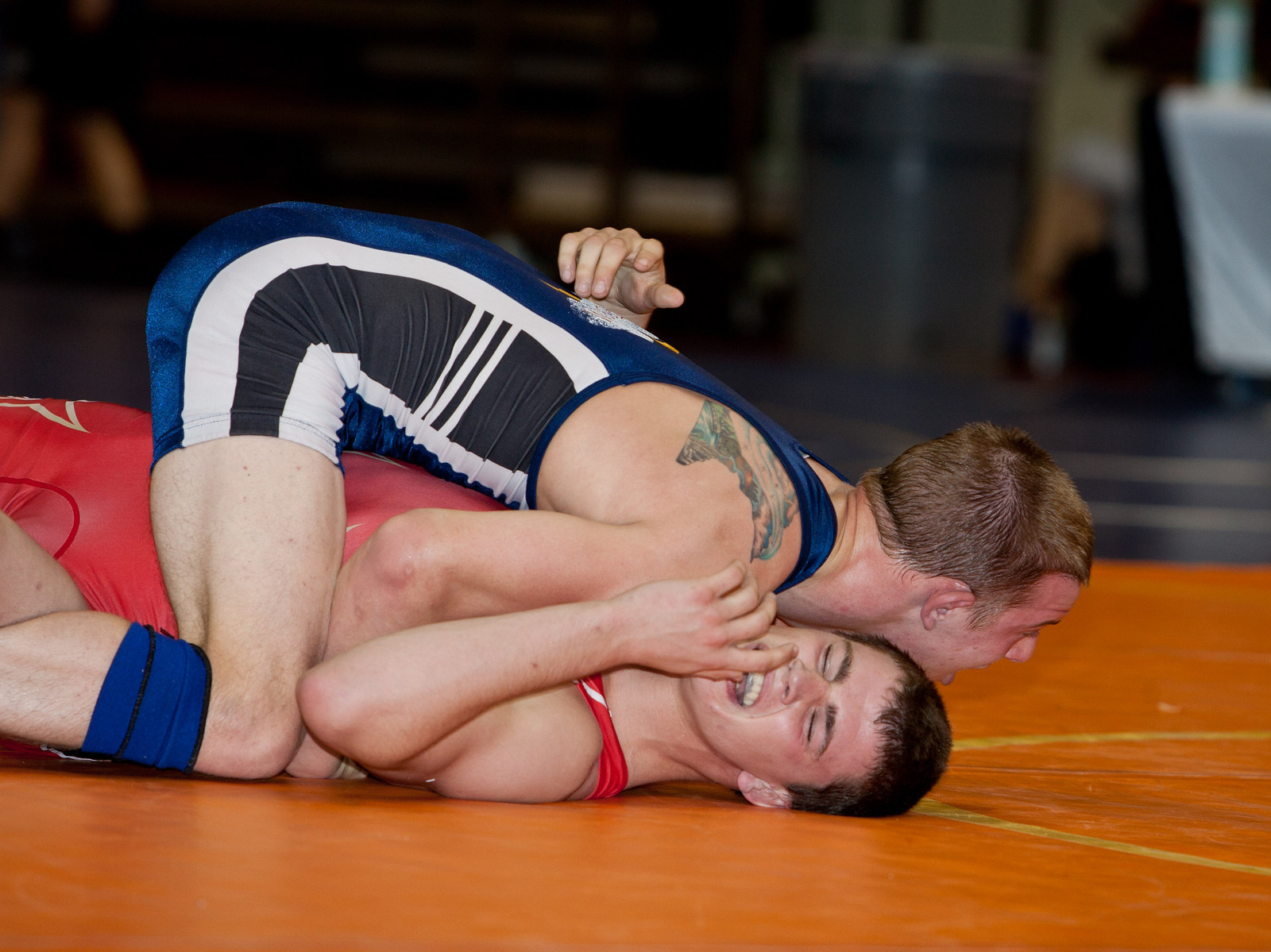 Чемпион по греко-римской борьбе роман власов. Финал греко. Алексанян борец токио. Аксёнов алексей и тукуев магомед грекоримская борьба. Poddubny wrestling league.