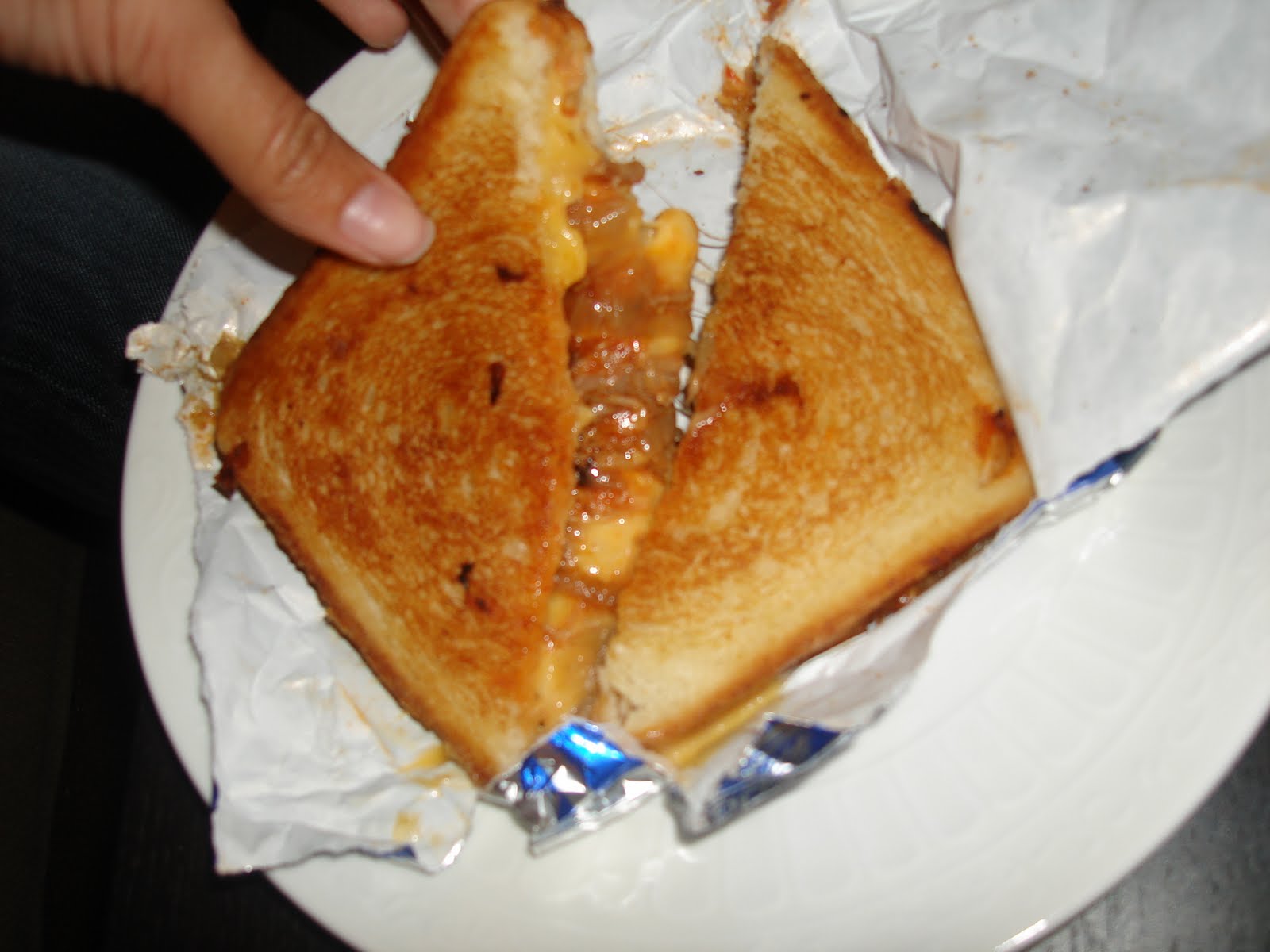 pretty sandy reviews. Food Review The Grilled Cheese Truck