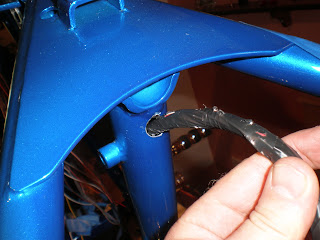 Lo Boy - Bobber Build UK: Running and Hiding those Wires