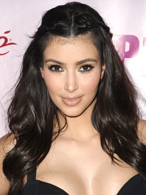 kim kardashian makeup and hair. Kim Kardashian - Natural look