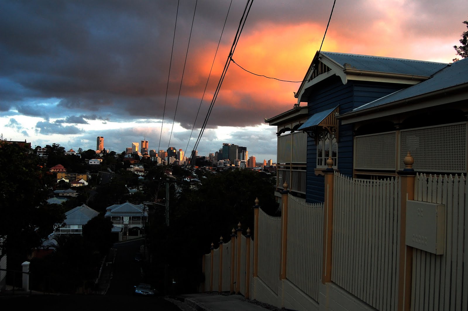 Brisbane Daily Photo Pink Cloud over Red Hill