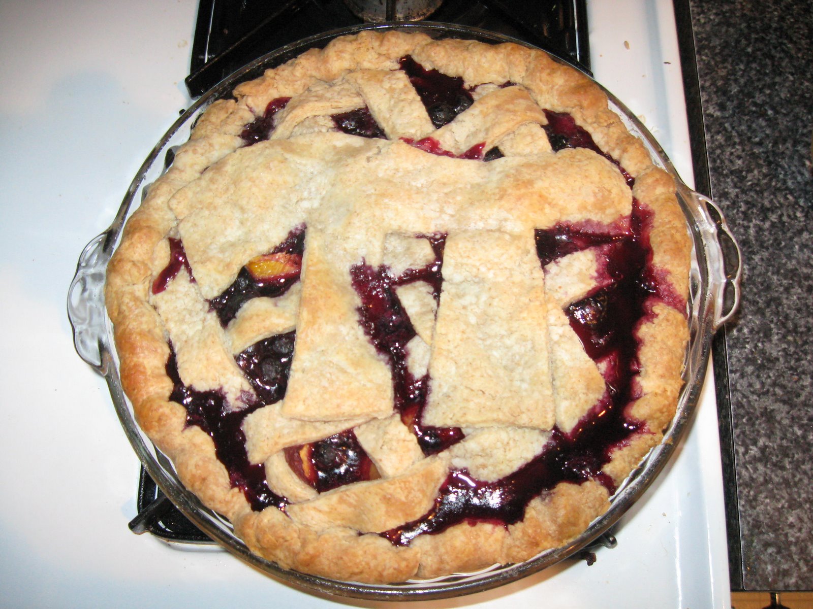 [pi-pie-cooked1.jpg]