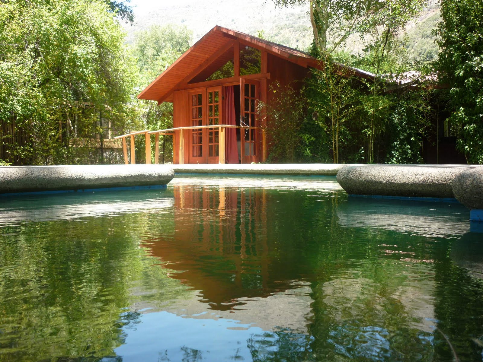 Turismo UFO Arriendo de casa en El Ingenio. Cajón del maipo. Chile.