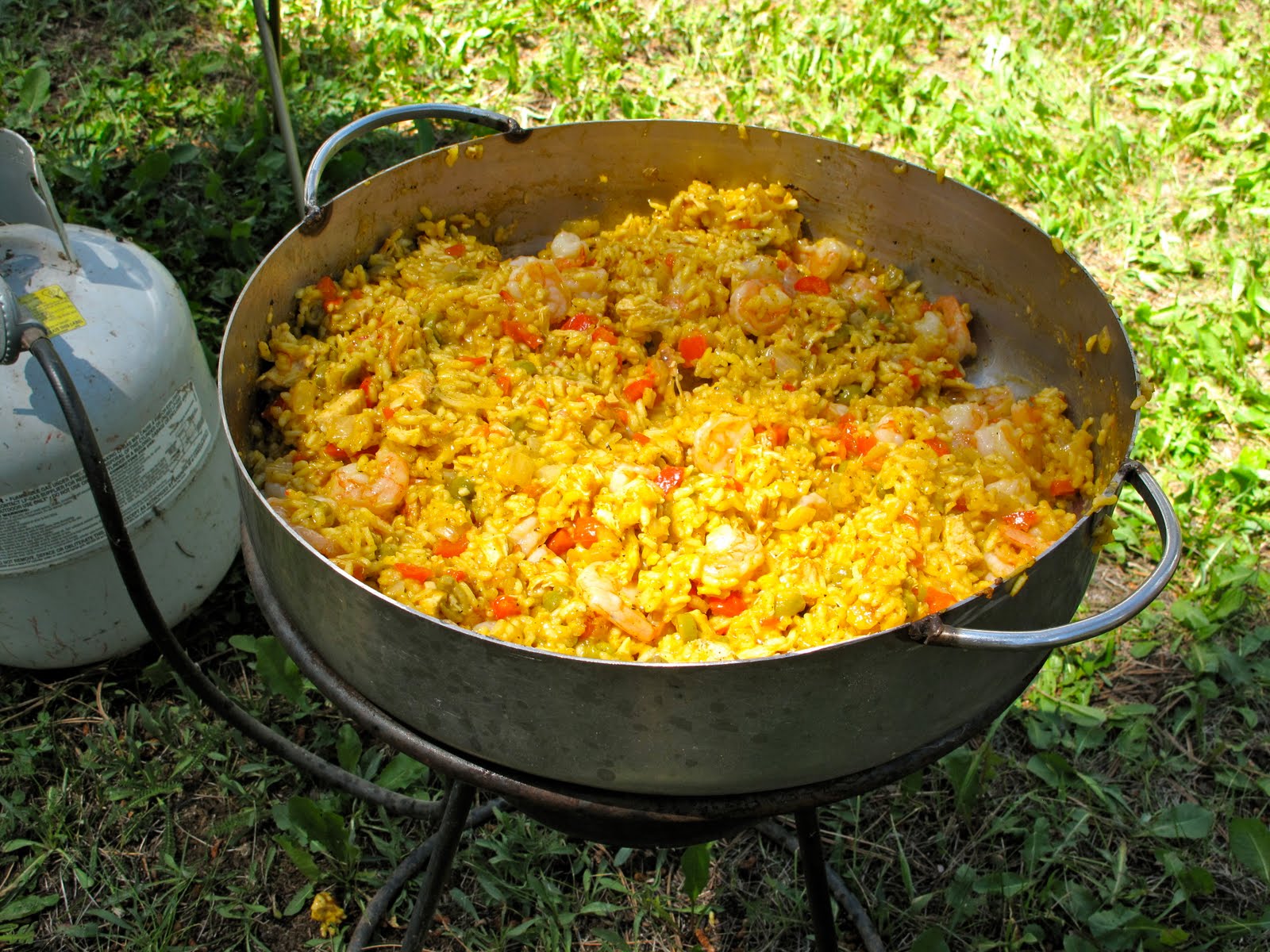 Deglazed Paella outside