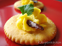 Canapé with Egg Topping