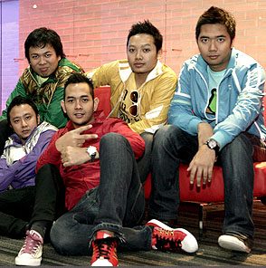 Februari 2016 - Kumpulan Lirik Lagu Terbaru