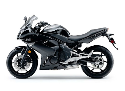 2011 Kawasaki Ninja 400R Official Pictures