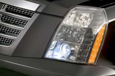 2011 Cadillac Escalade Front Light
