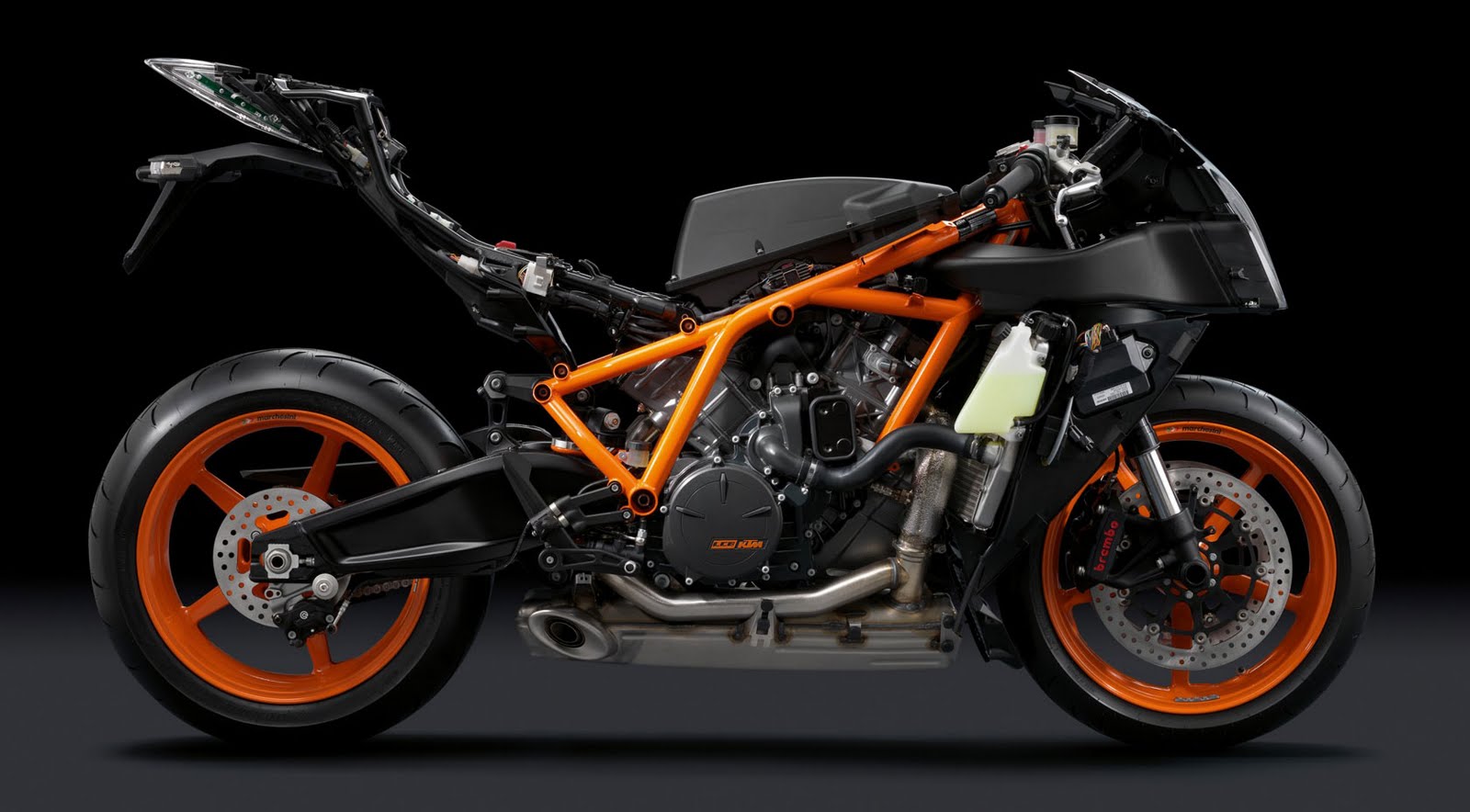 ktm rc8r 2011