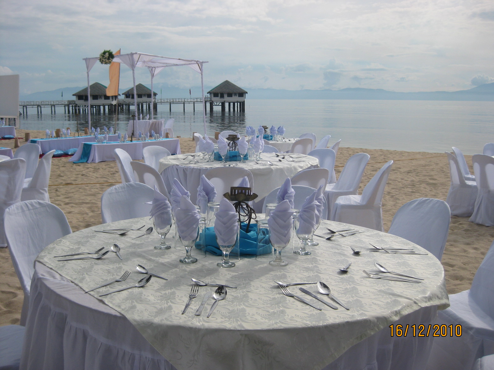 Stilts Calatagan Beach Resort