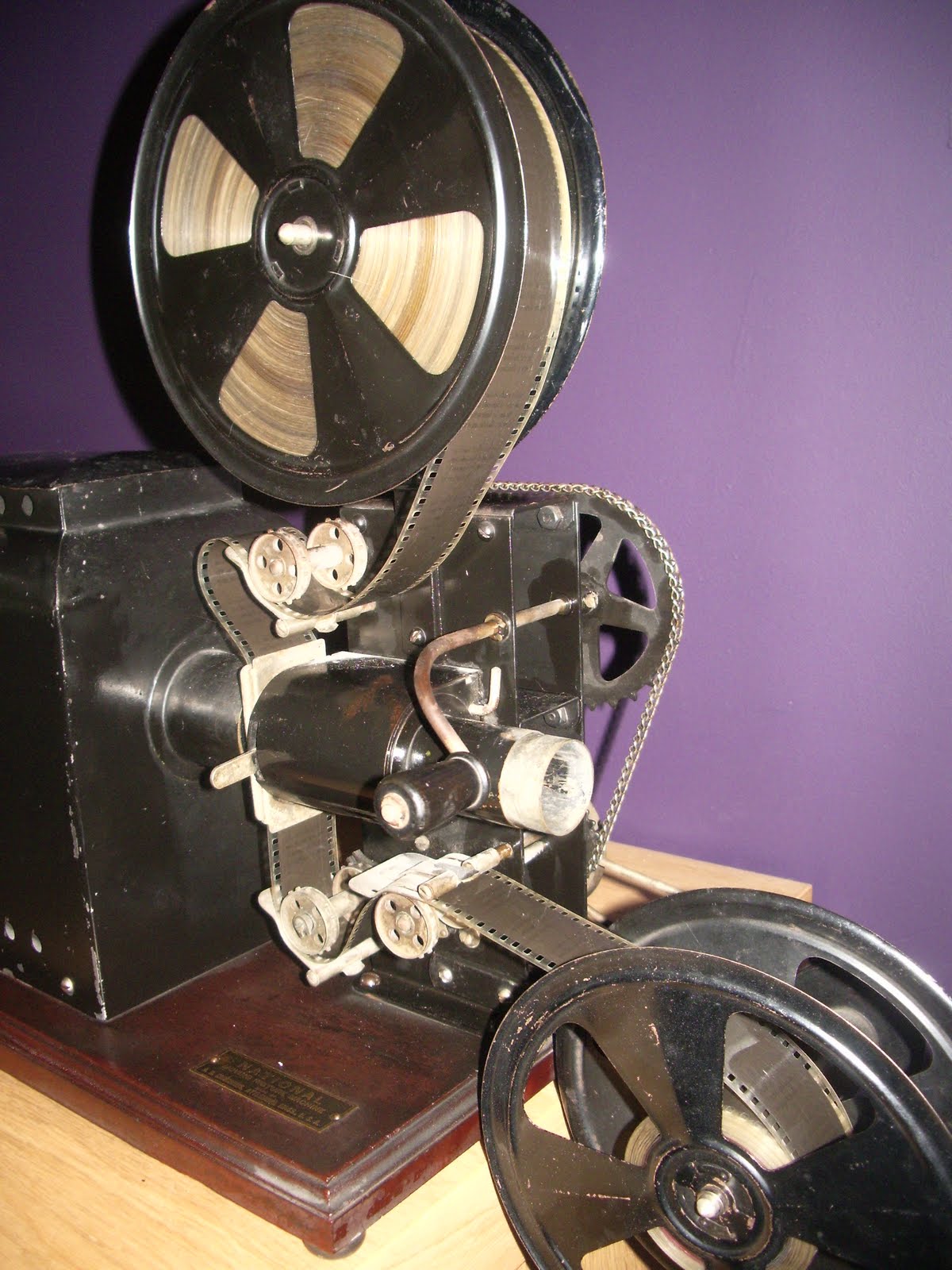 Cummings 35mm projector +/- 1920 ~ Cinegraphica
